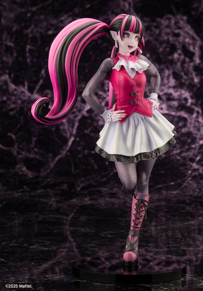 MONSTER HIGH「MONSTER HIGH美少女 ドラキュローラ」のフィギュア画像