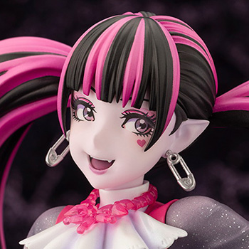 MONSTER HIGH「MONSTER HIGH美少女 ドラキュローラ」のフィギュア