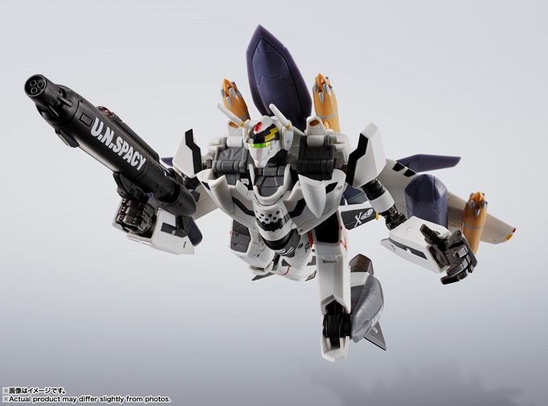 マクロスゼロ「HI-METAL R VF-0Sフェニックス（ロイ・フォッカー機） ＋ QF-2200D-B ゴースト」のフィギュア画像