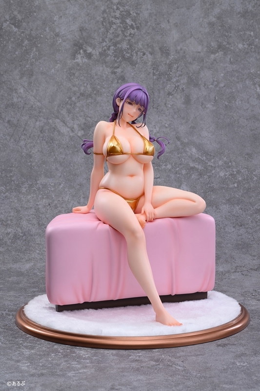 オタク友達とのセックスは最高に気持ちいい「三芳 金ビキニVer. 特典付き版」のフィギュア画像
