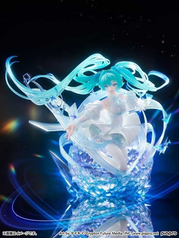 初音ミク「初音ミク-Crystal Dress Ver.-」のフィギュア画像