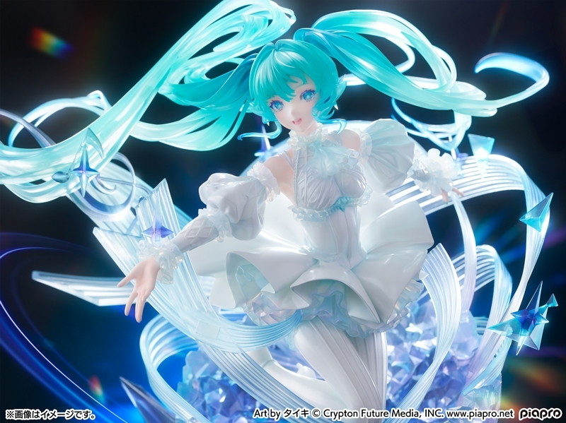 初音ミク「初音ミク-Crystal Dress Ver.-」のフィギュア画像