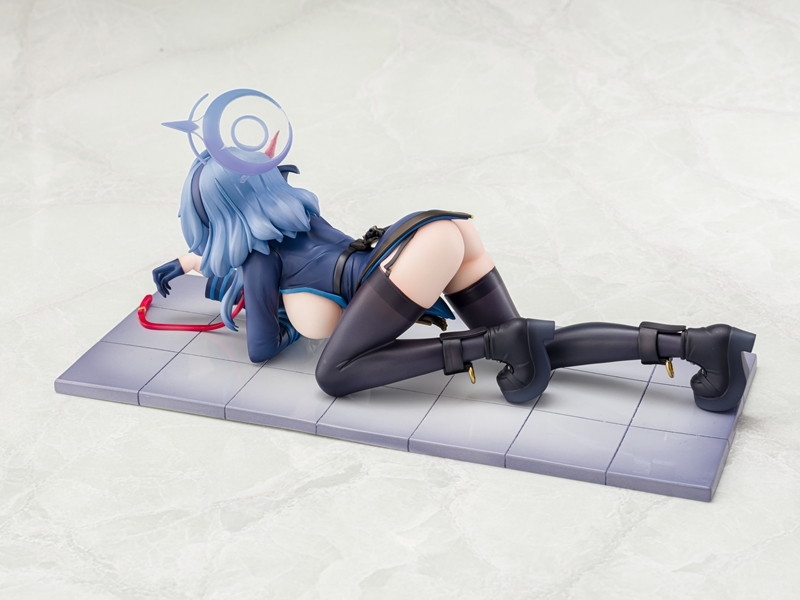 ブルーアーカイブ「アコ メモリアルロビーver.」のフィギュア画像