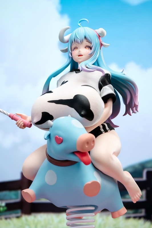 「歌劇団コスプレシリーズ 牛娘」のフィギュア画像
