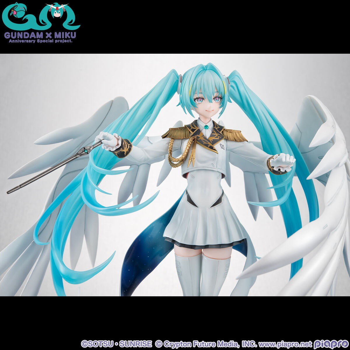 機動戦士ガンダム45周年×初音ミク「Lucrea 初音ミク×ウイングガンダムゼロ EW」のフィギュア画像