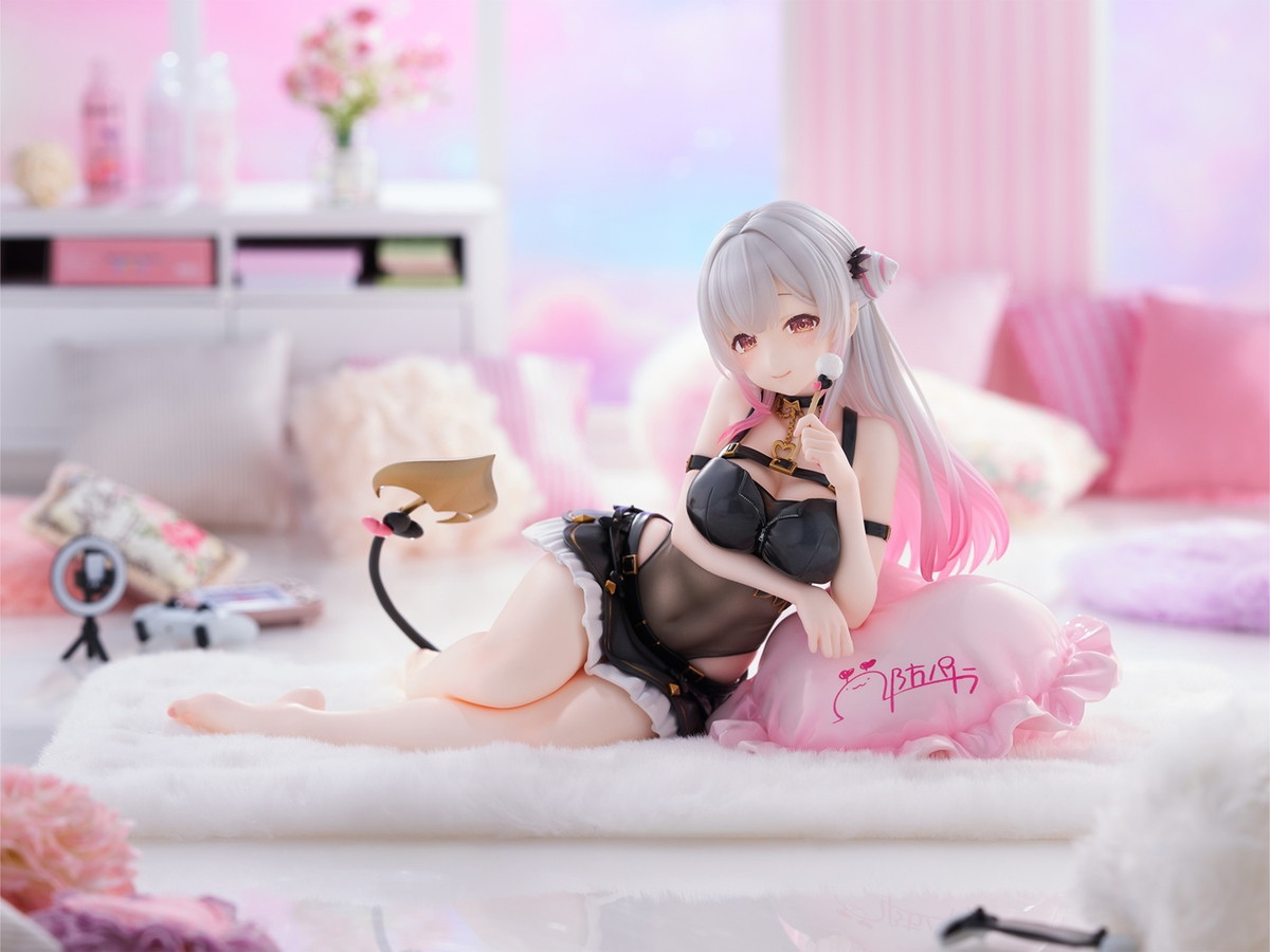 周防パトラ ゲーミング服VERのフィギュア画像
