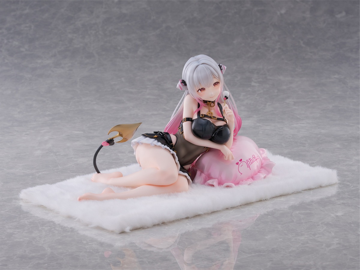 周防パトラ ゲーミング服VERのフィギュア画像