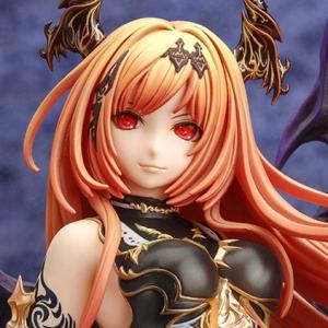 神撃のバハムート「ダークエンジェル・オリヴィエ」のフィギュア