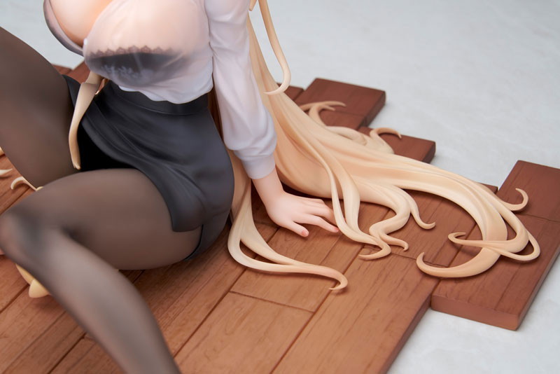 アズールレーン「インプラカブル 迷える指揮官を導いてVer.」のフィギュア画像