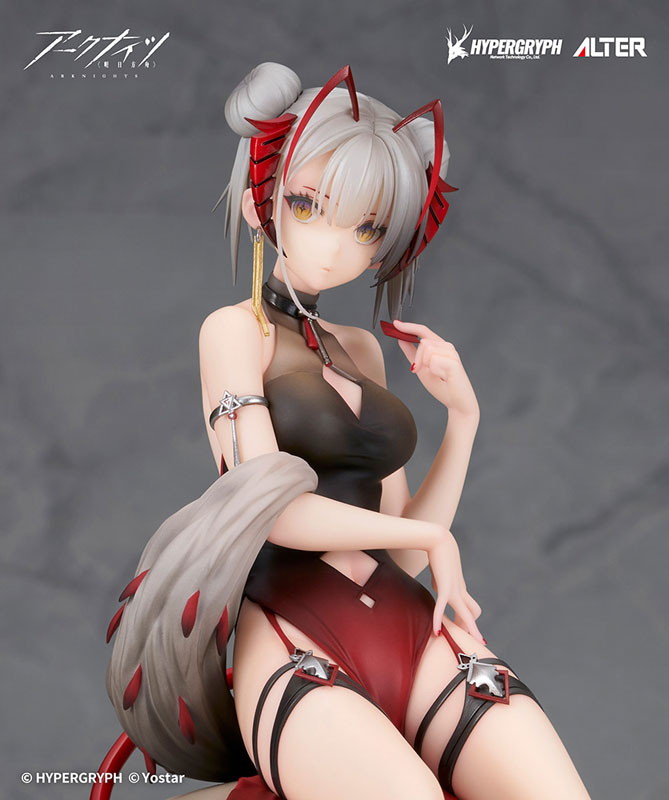 アークナイツ「W Gala Night Ver.」のフィギュア画像