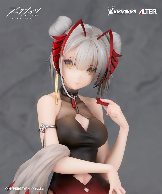 アークナイツ「W Gala Night Ver.」のフィギュア画像