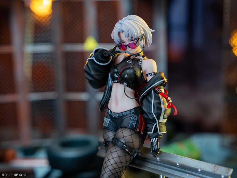 勝利の女神：NIKKE「ドレイク：ヴィランレーサー」のフィギュア画像