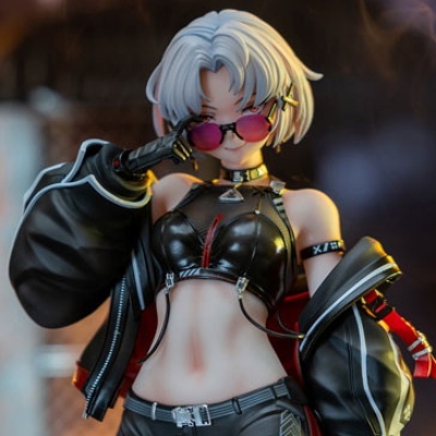 勝利の女神：NIKKE「ドレイク：ヴィランレーサー」のフィギュア