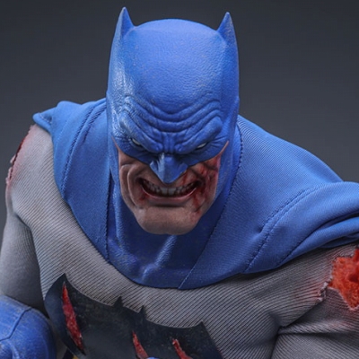 バットマン：ダークナイト・リターンズ「バットマン（バトルダメージ版）」のフィギュア