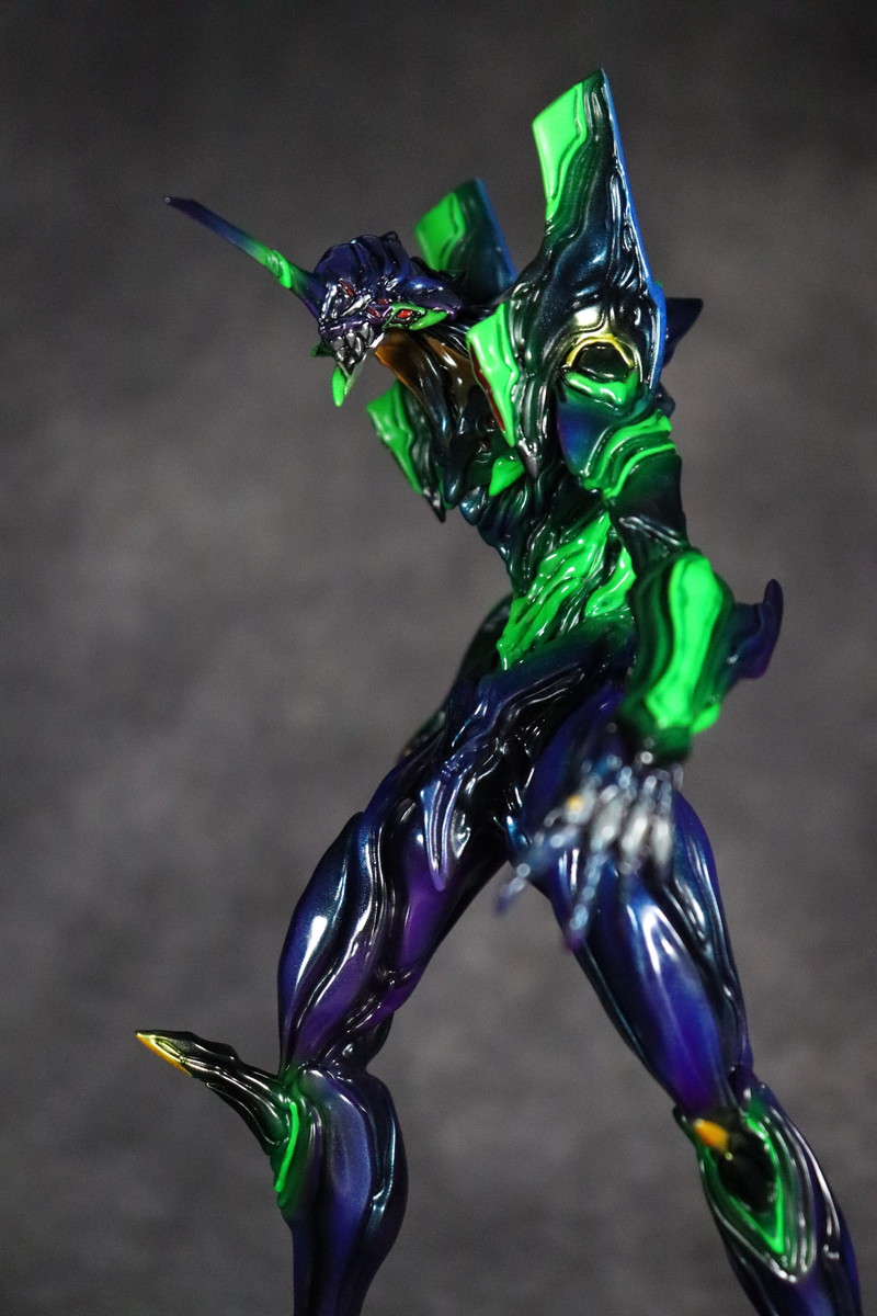 ヱヴァンゲリヲン 新劇場版「エヴァンゲリオン初号機 ナイトイメージ Ver.」のフィギュア画像