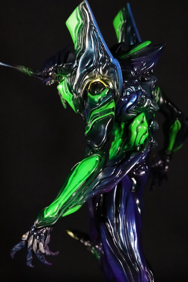 ヱヴァンゲリヲン 新劇場版「エヴァンゲリオン初号機 ナイトイメージ Ver.」のフィギュア画像
