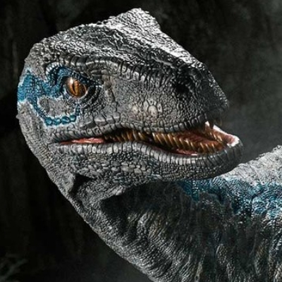 ジュラシック・ワールド／炎の王国「ブルー」のフィギュア