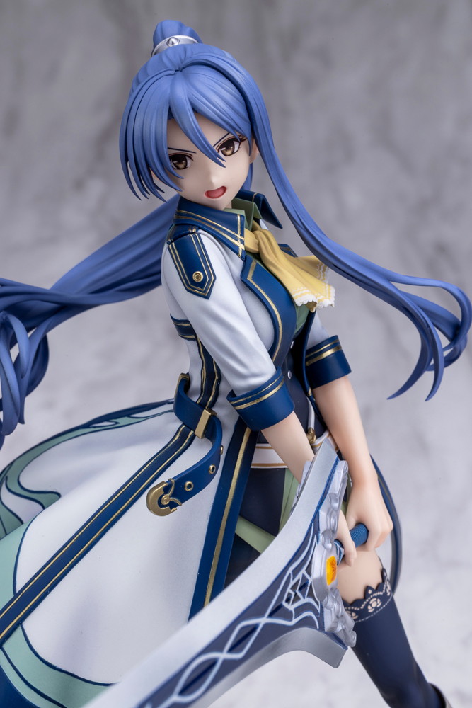 軌跡シリーズ「ラウラ・S・アルゼイド」のフィギュア画像