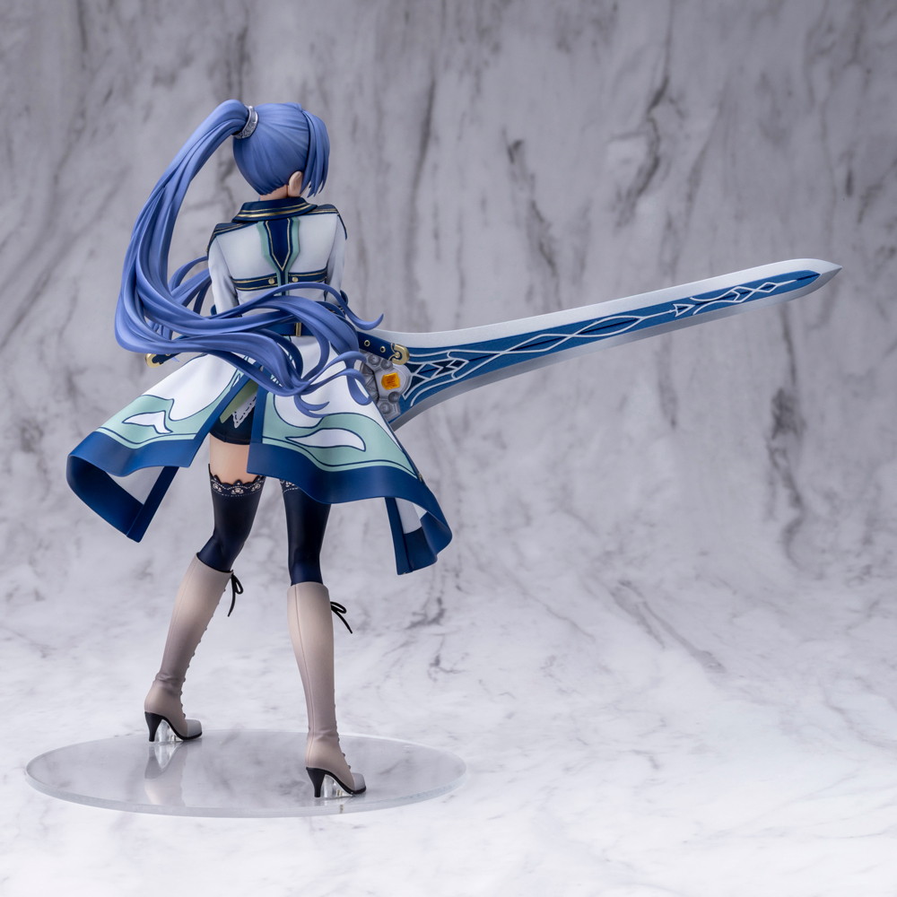 軌跡シリーズ「ラウラ・S・アルゼイド」のフィギュア画像