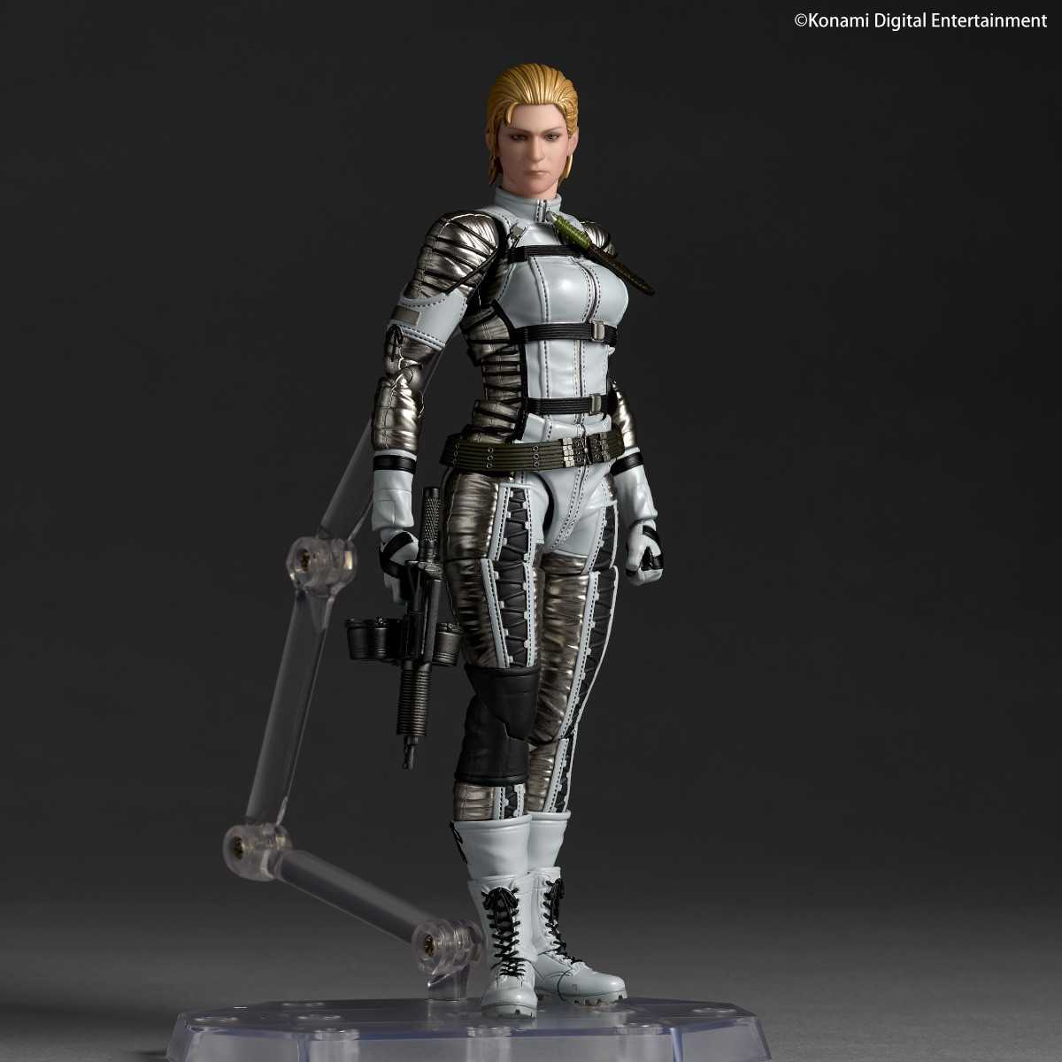 METAL GEAR SOLID Δ: SNAKE EATER「ザ・ボス」のフィギュア画像