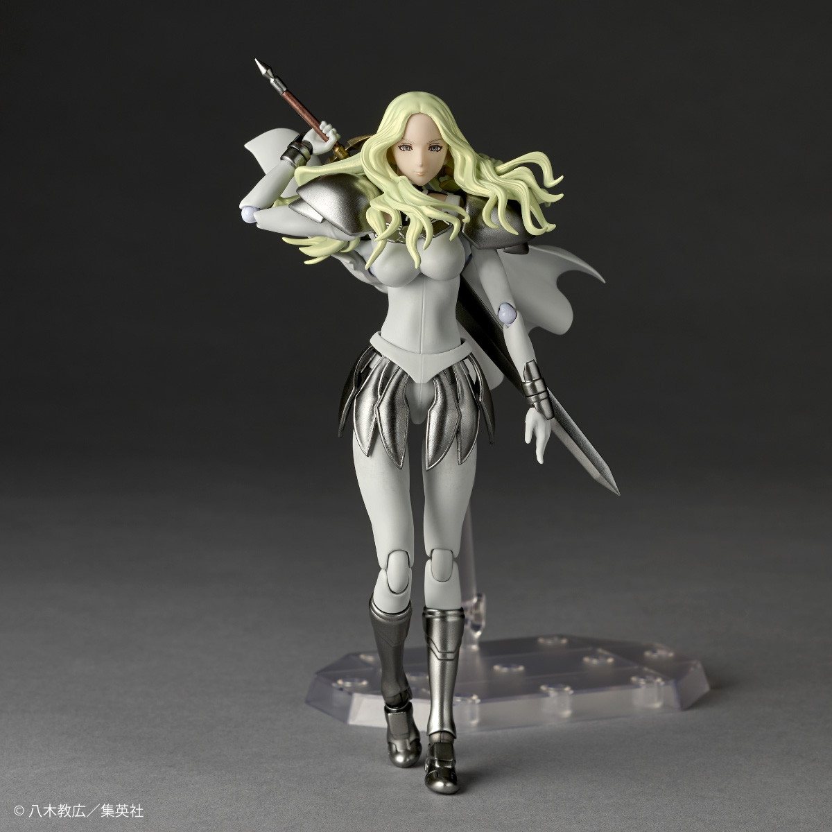 CLAYMORE「微笑のテレサ」のフィギュア画像
