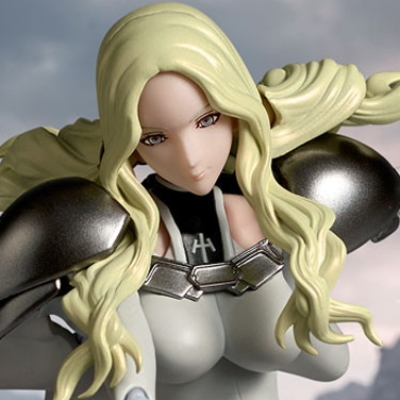 CLAYMORE「微笑のテレサ」のフィギュア