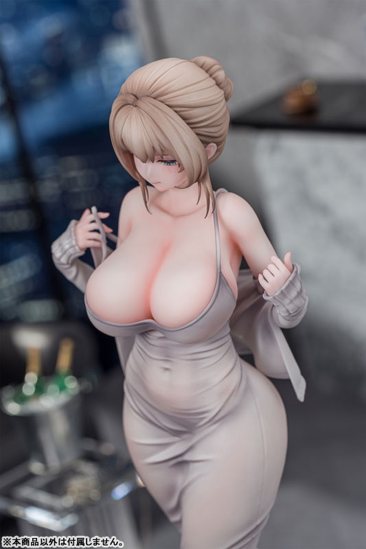 オリジナル「無防備なエリン(Erin)」のフィギュア画像