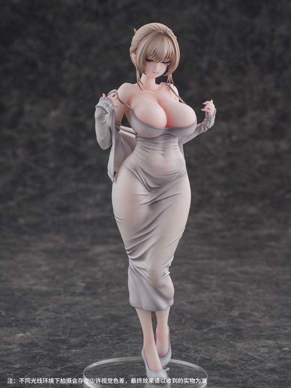 オリジナル「無防備なエリン(Erin)」のフィギュア画像