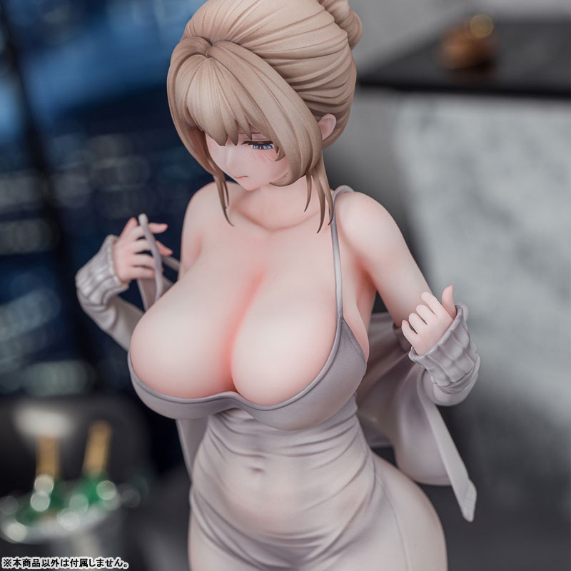 オリジナル「無防備なエリン(Erin)」のフィギュア画像