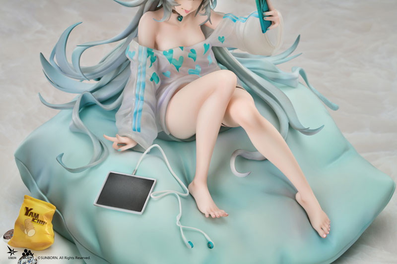 ドールズフロントライン2:エクシリウム「フローレンス 奇怪・とろろもち Ver.」のフィギュア画像