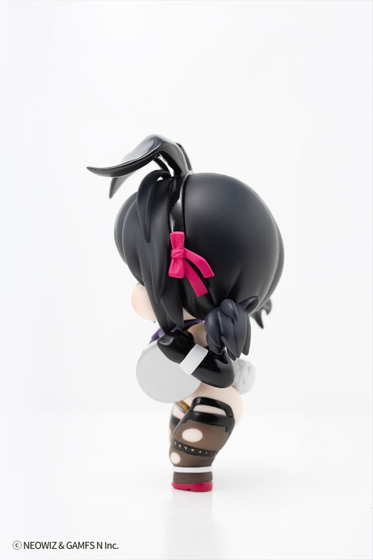 ブラウンダスト2「セレブリティ・バニー ロエン」のフィギュア画像