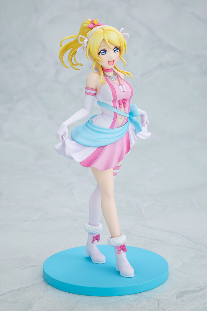 ラブライブ!「絢瀬絵里 僕たちはひとつの光ver.」のフィギュア画像