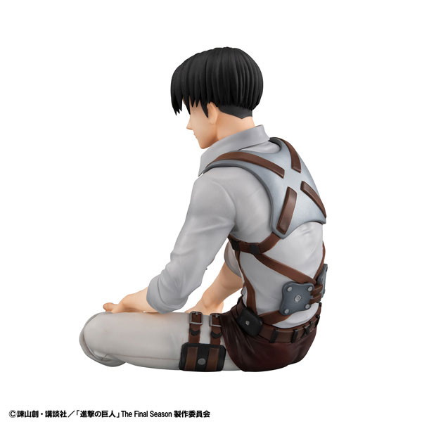 進撃の巨人「リヴァイ兵士長」のフィギュア画像
