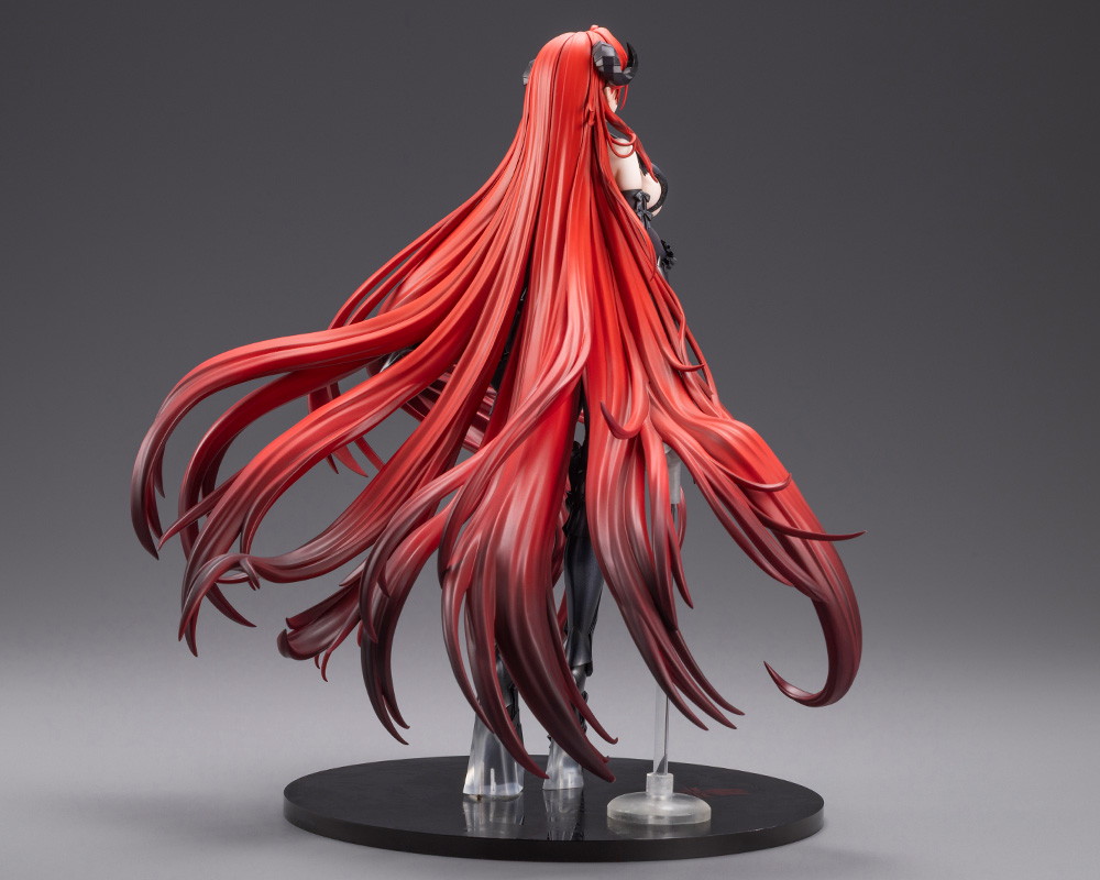 アズールレーン「ヒンデンブルク」のフィギュア画像
