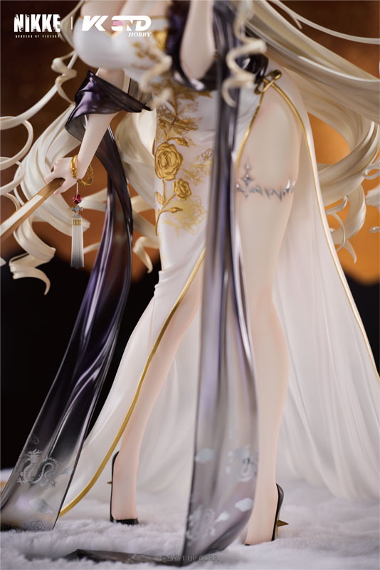 勝利の女神:NIKKE「クラウン:グローリアスフラワー」のフィギュア画像