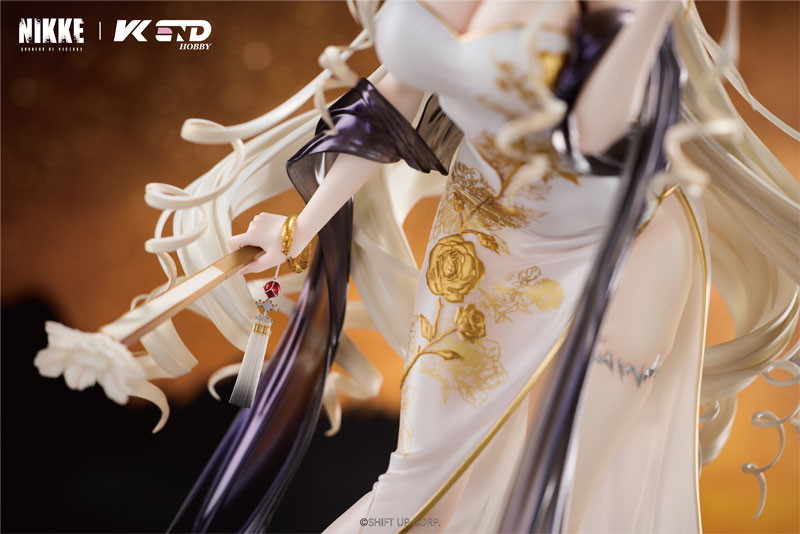 勝利の女神:NIKKE「クラウン:グローリアスフラワー」のフィギュア画像