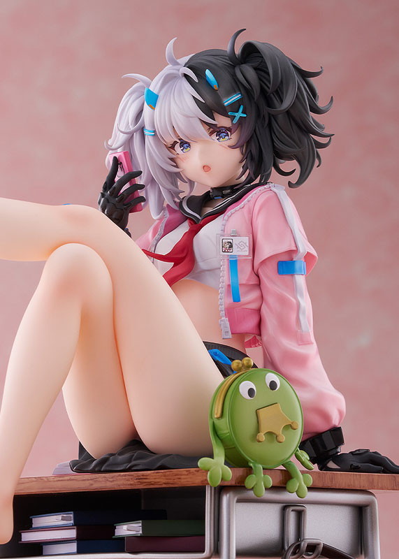 スノウブレイク：禁域降臨「イチェル-チビヒョウ[遅咲きの青春]」のフィギュア画像