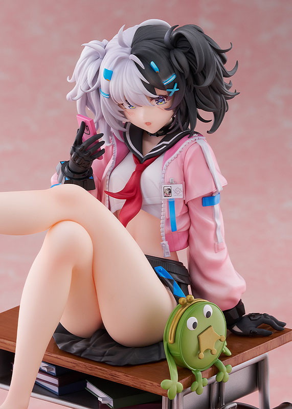 スノウブレイク：禁域降臨「イチェル-チビヒョウ[遅咲きの青春]」のフィギュア画像