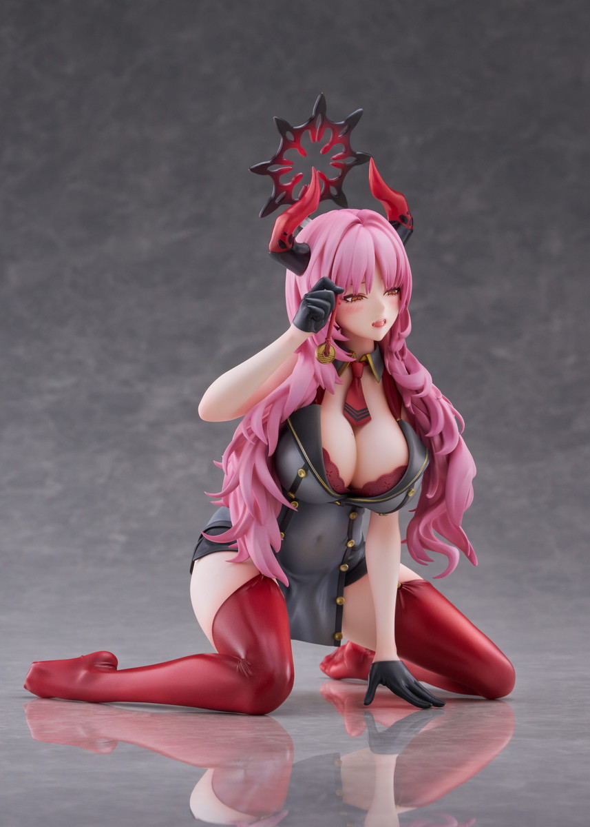 ブルーアーカイブ「サツキ メモリアルロビーVer.」のフィギュア画像