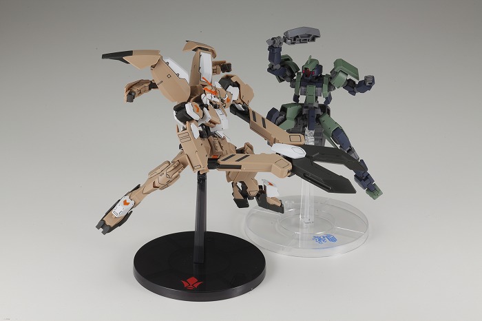 ガンプラHG鉄血のオルフェンズシリーズ商品を対象としたディスプレイスタンドキャンペーンがスタート!