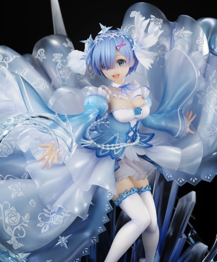 「Re:ゼロから始める異世界生活」エミリア、レムが美しいクリアドレス姿でフィギュア化!新ブランド「SHIBUYA SCRAMBLE FIGURE」が発表