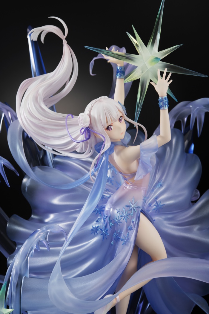 「Re:ゼロから始める異世界生活」エミリア、レムが美しいクリアドレス姿でフィギュア化!新ブランド「SHIBUYA SCRAMBLE FIGURE」が発表