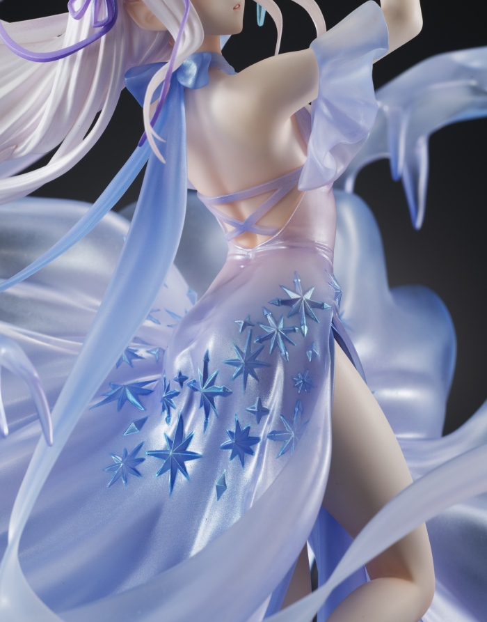 「Re:ゼロから始める異世界生活」エミリア、レムが美しいクリアドレス姿でフィギュア化!新ブランド「SHIBUYA SCRAMBLE FIGURE」が発表
