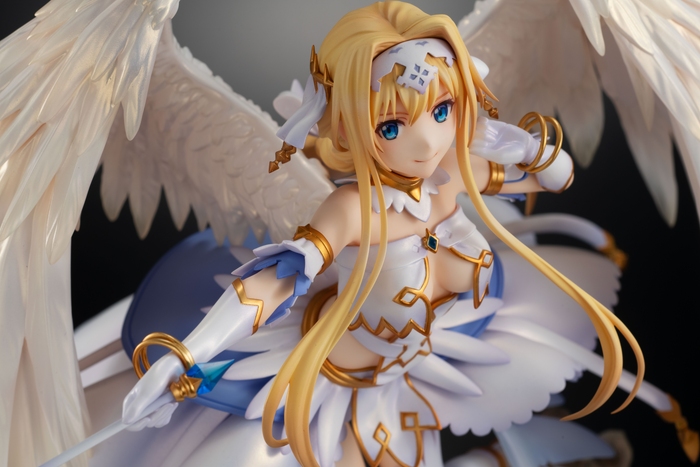 「SAO」より翼を大きく広げた天使姿のアスナ、アリスがスケールフィギュア化!