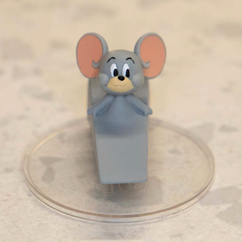 Happyくじ「TOM and JERRY FUNNY ART！」より、フィギュアやぬいぐるみマスコットの商品写真が追加公開！