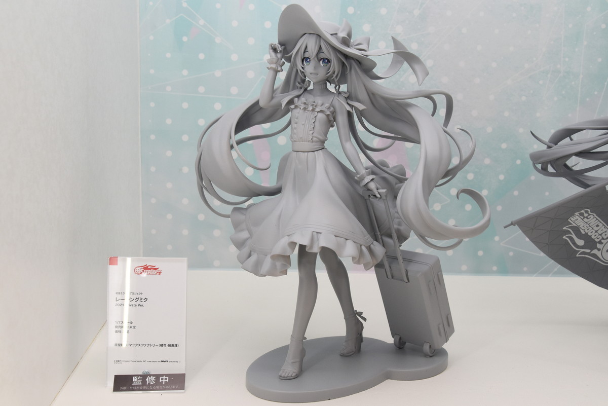 【スマイルフェス2022】「ホロライブ」白銀ノエルや初音ミクなどのフィギュアを紹介！