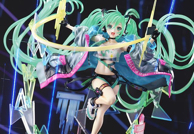 「初音ミク -RAGE プロジェクトセカイ 2020 Ver.-」1/7スケールフィギュアの新カットが公開！