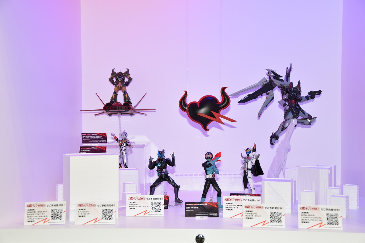 【TAMASHII NATION 2022フォトレポート】「ウルトラマンダイナ」や「マクロスΔ」などのフィギュアを紹介！