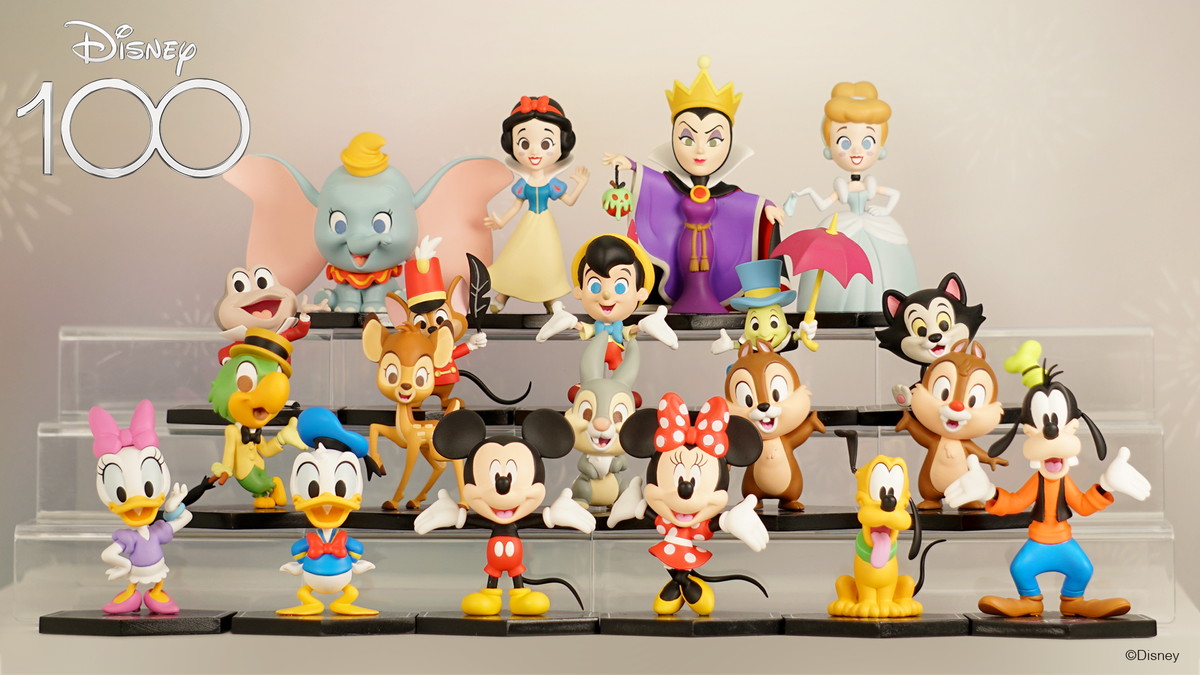 「Disney100 ミニフィギュアコレクション」が本日7月4日から「Disney100 THE MARKET in ジェイアール京都伊勢丹」にて展示！