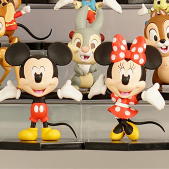 「Disney100 ミニフィギュアコレクション」が本日7月4日から「Disney100 THE MARKET in ジェイアール京都伊勢丹」にて展示！